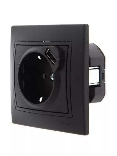 Розетка 1-м СП Мира 16А с з/к + USB разъем черн. бархат LEZARD 701-4242-181 фото 2 Розетка 1-м СП Мира 16А с з/к + USB разъем черн. бархат LEZARD 701-4242-181 фото 2
