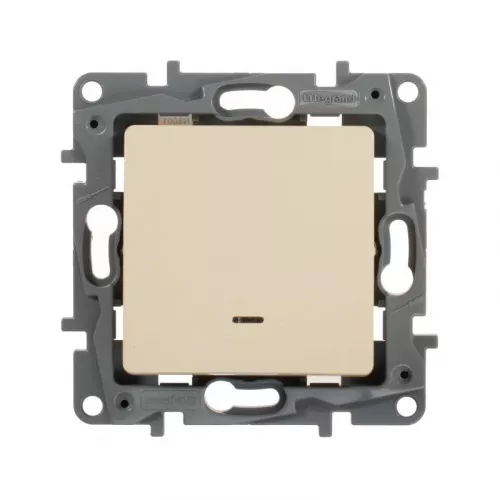 Механизм выключателя 1-кл. СП Etika 10А IP20 250В 10AX с подсветкой/индикацией безвинт. зажимы сл. кость Leg 672303