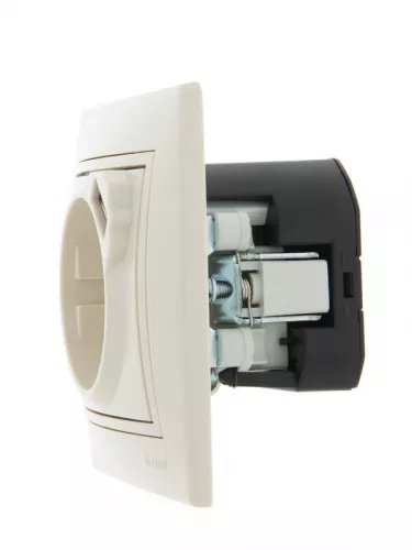 Розетка 1-м СП Мира 16А с з/к +USB крем. LEZARD 701-0303-181 фото 3