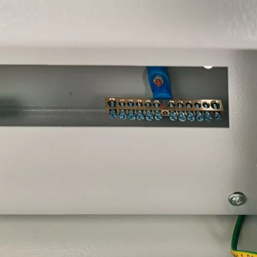 Щит ЩРН-12 с шинами IP31 (220х300х120) EKF mb21-12sh фото 7 Щит ЩРН-12 с шинами IP31 (220х300х120) EKF mb21-12sh фото 7