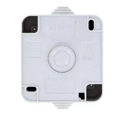 Розетка 1-м ОП Прага 16А IP44 с заземл. бел. EKF EKR16-028-10-44 фото 4