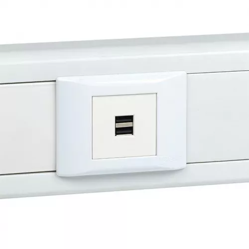 Розетка USB сила тока 2.1А (2 гнезда) без индикатора EKF E2MR2-20USB-10 фото 6 Розетка USB сила тока 2.1А (2 гнезда) без индикатора EKF E2MR2-20USB-10 фото 6
