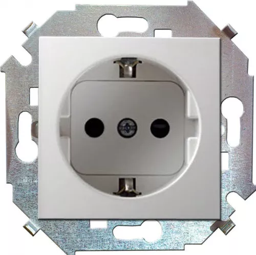 Механизм розетки 1-м СП Simon15 с заземл. бел. Simon 1591432-030 Механизм розетки 1-м СП Simon15 с заземл. бел. Simon 1591432-030