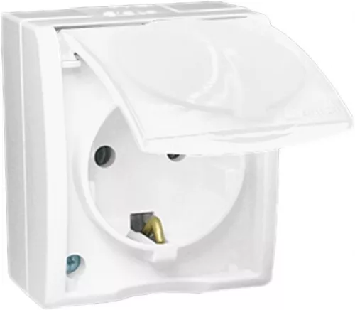 Розетка 1-м ОП Simon15 с защ. крышкой с заземл. IP54 бел. Simon 1594445-030